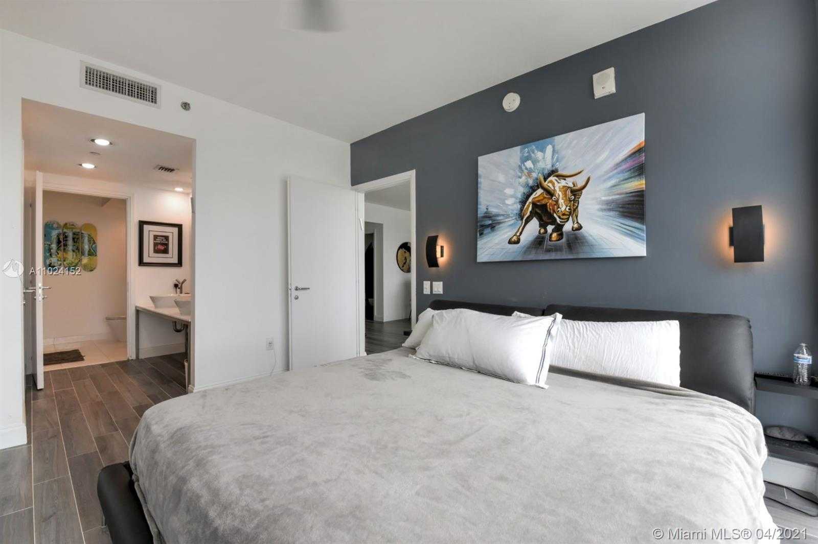 Small Image of 450 ALTON ROAD #2308, Miami Beach Number 13