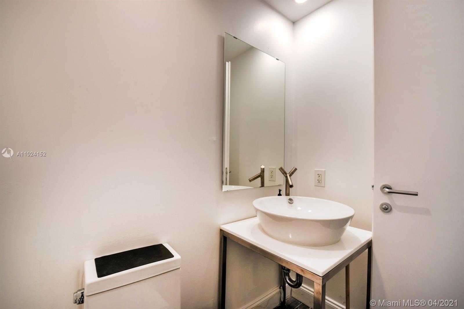Small Image of 450 ALTON ROAD #2308, Miami Beach Number 16