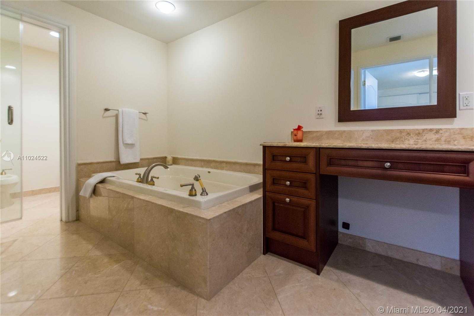 Small Image of 3501 NORTH OCEAN DR #4G, Hollywood Number 44