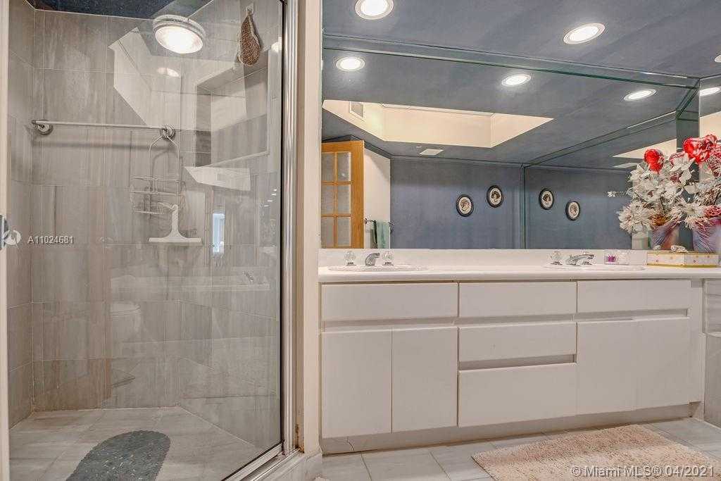 Small Image of 16425 COLLINS AVE #1212, Sunny Isles Beach Number 16