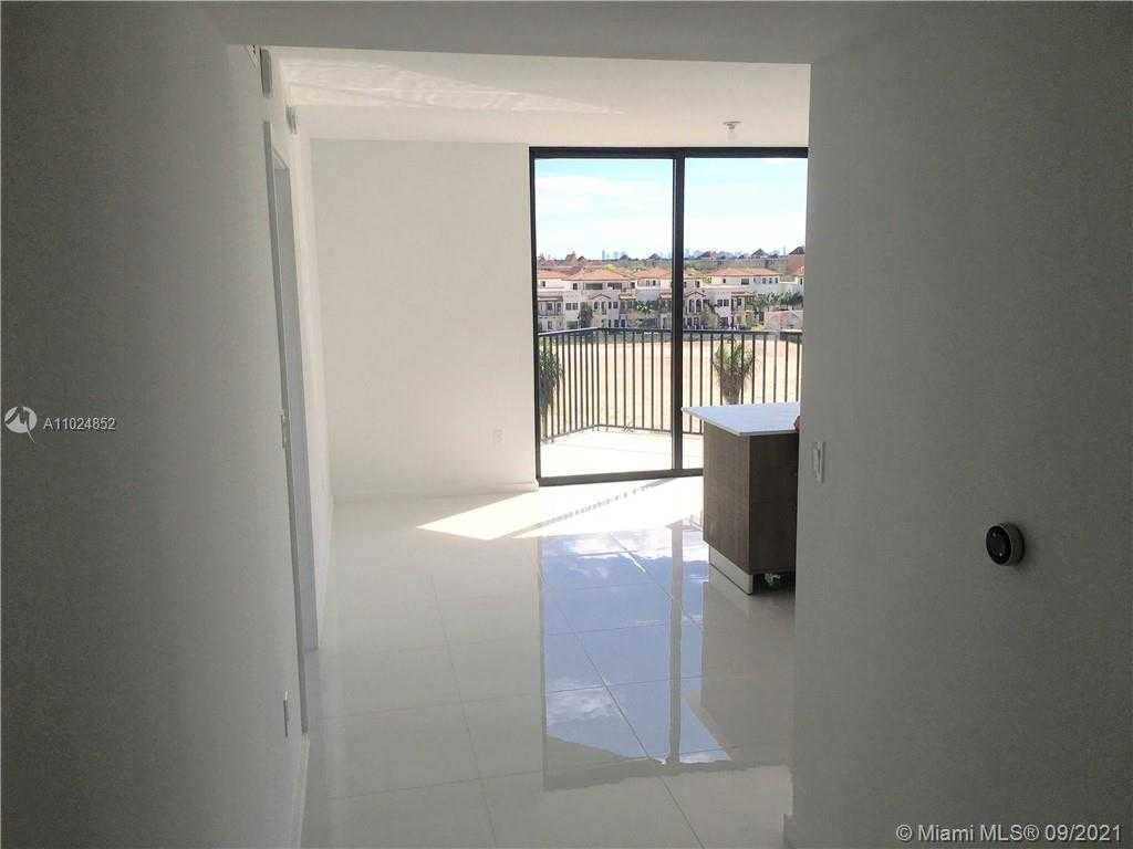Small Image of 5252 PASEO BLVD #301, Doral Number 6