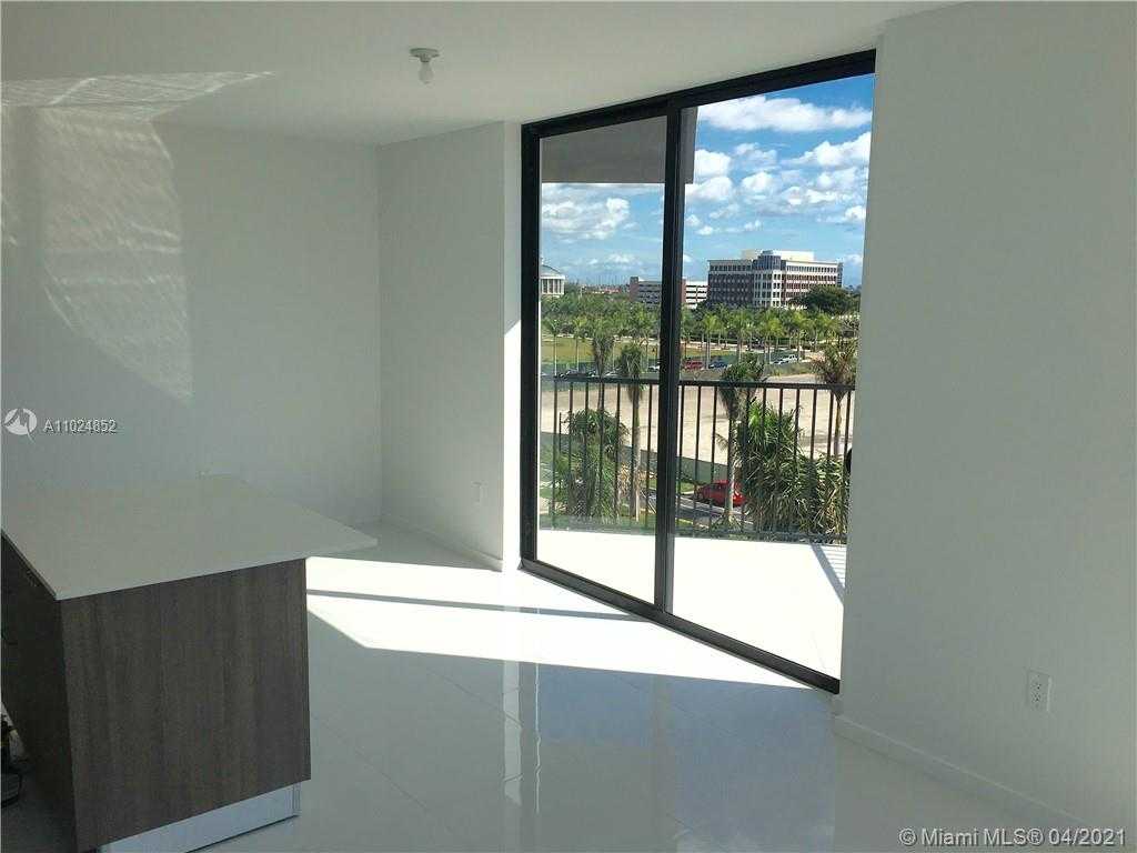 Small Image of 5252 PASEO BLVD #301, Doral Number 9