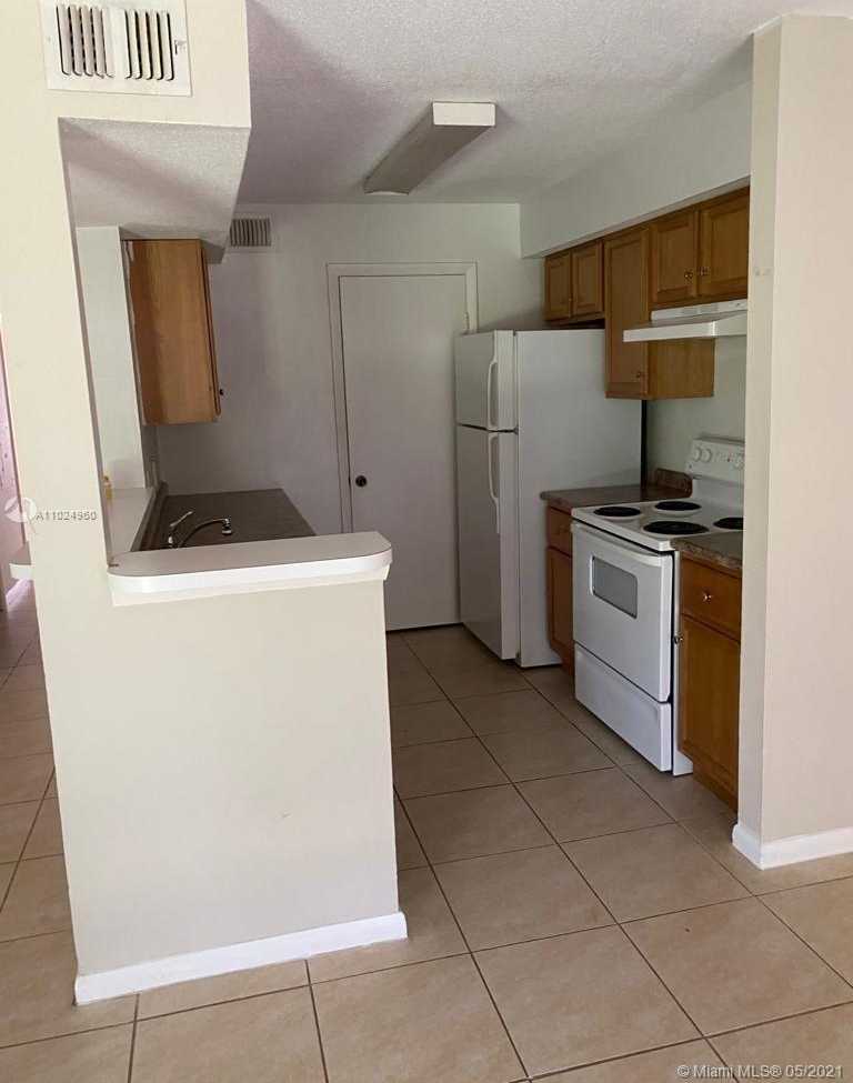 Small Image of 815 WEST BOYNTON BEACH BLVD #15-102, Boynton Beach Number 7