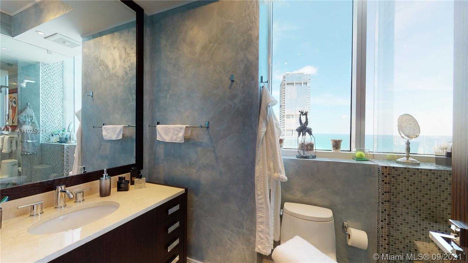 Small Image of 18201 COLLINS AVE #4501, Sunny Isles Beach Number 6