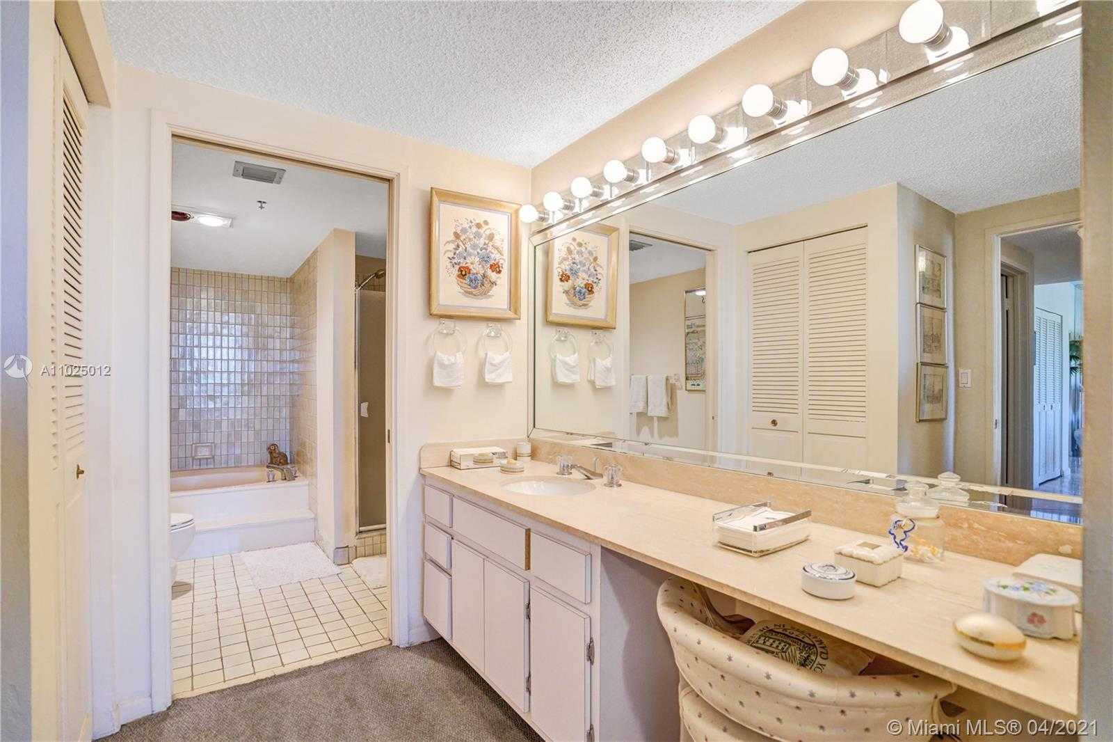 Small Image of 251 CRANDON BLVD #302, Key Biscayne Number 18