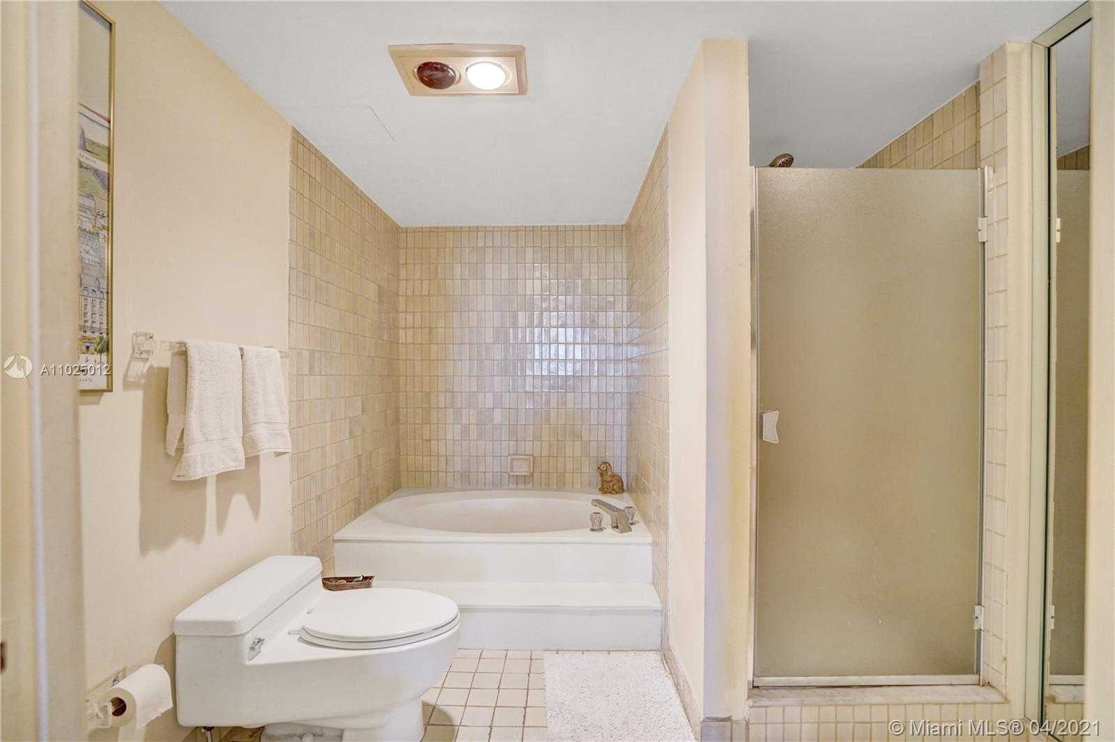 Small Image of 251 CRANDON BLVD #302, Key Biscayne Number 19