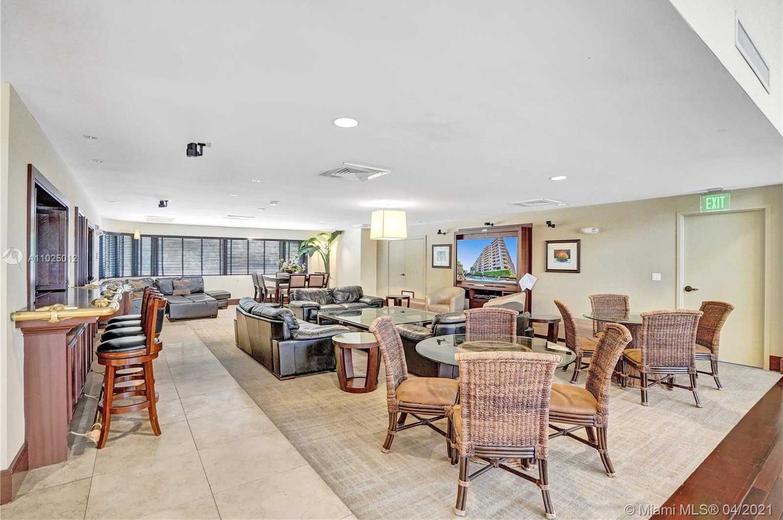 Small Image of 251 CRANDON BLVD #302, Key Biscayne Number 23