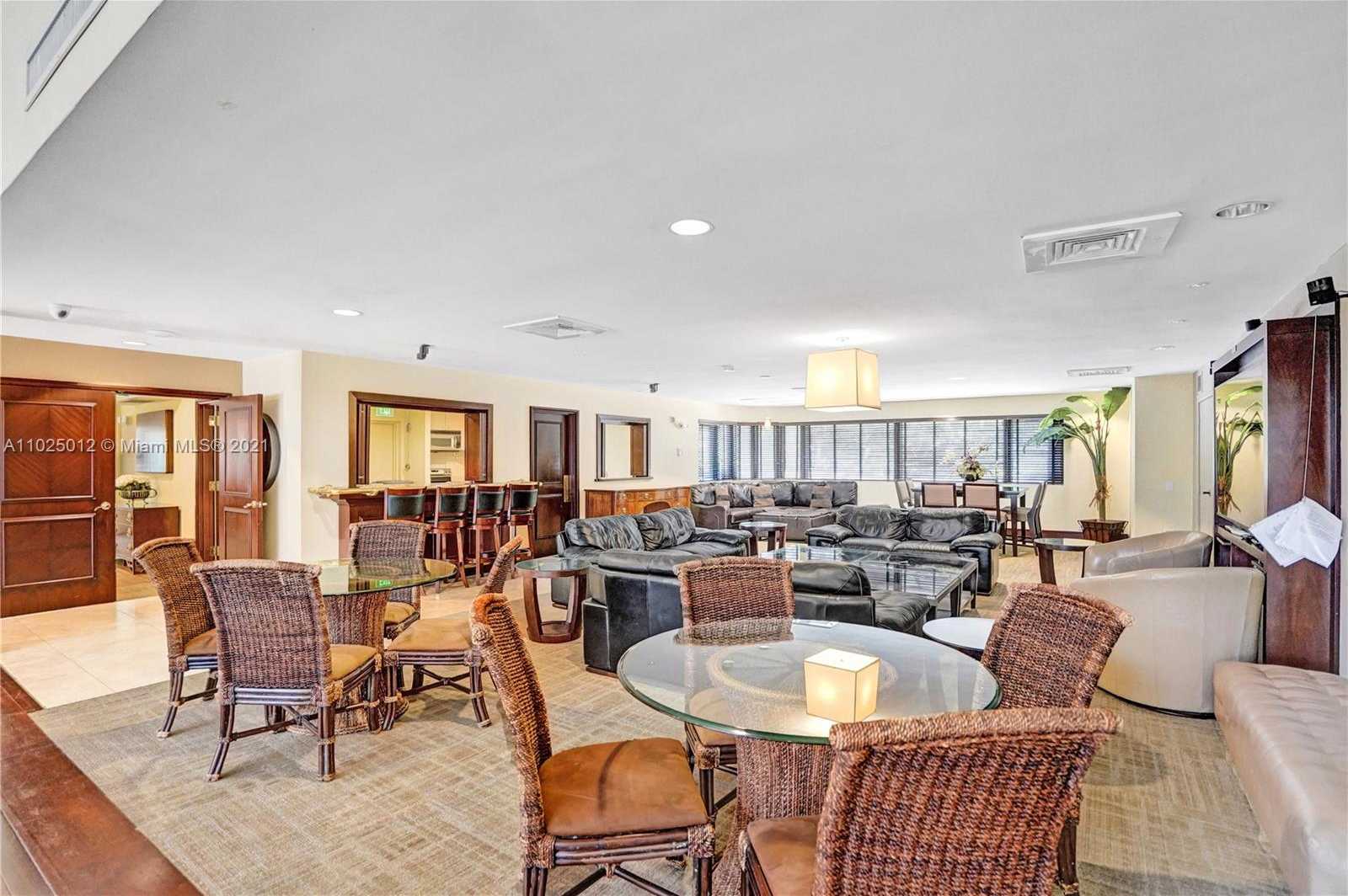 Small Image of 251 CRANDON BLVD #302, Key Biscayne Number 4