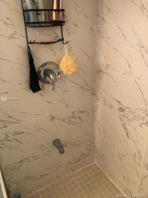 Small Image of 17000 NORTH WEST 67TH AVE #148, Hialeah Number 15