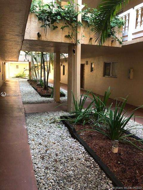 Small Image of 17000 NORTH WEST 67TH AVE #148, Hialeah Number 26