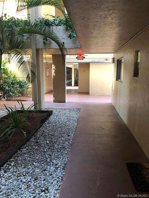 Small Image of 17000 NORTH WEST 67TH AVE #148, Hialeah Number 27
