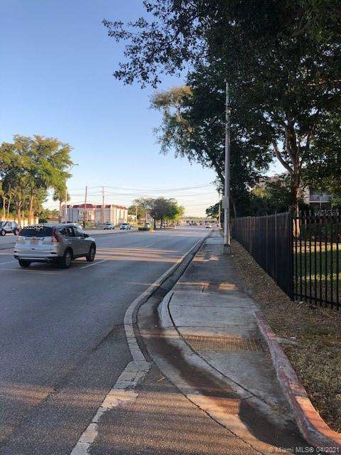 Small Image of 17000 NORTH WEST 67TH AVE #148, Hialeah Number 38