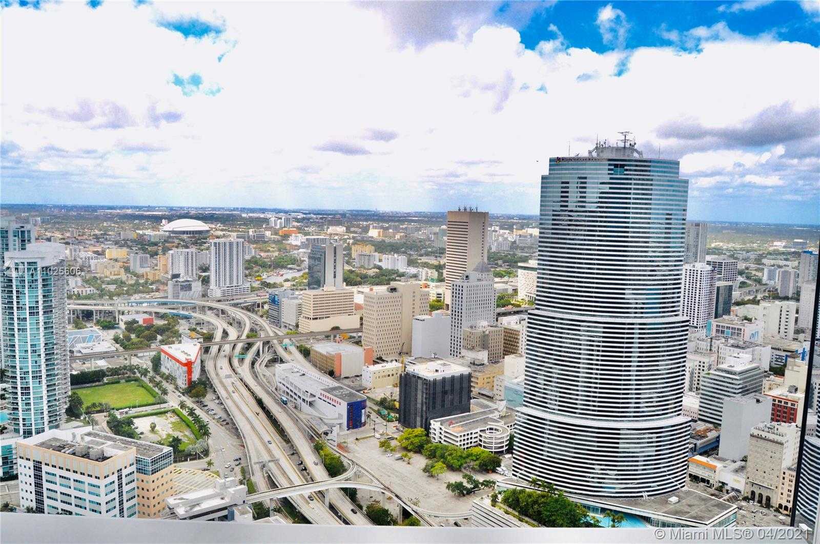 Small Image of 200 BISCAYNE BOULEVARD WAY #5202, Miami Number 11