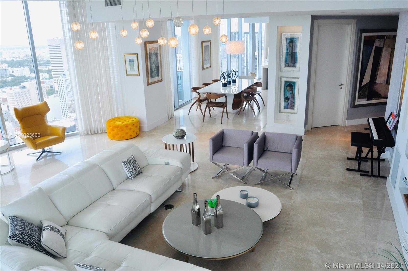 Small Image of 200 BISCAYNE BOULEVARD WAY #5202, Miami Number 2