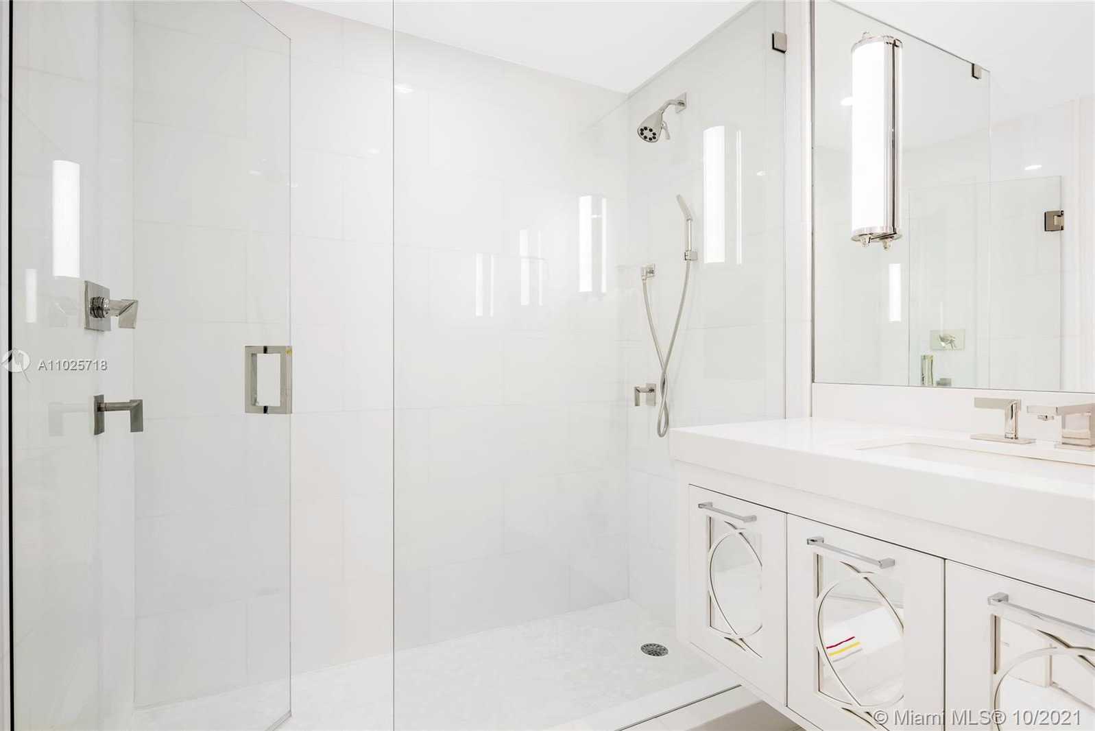 Small Image of 10155 COLLINS AVE #1805, Bal Harbour Number 30