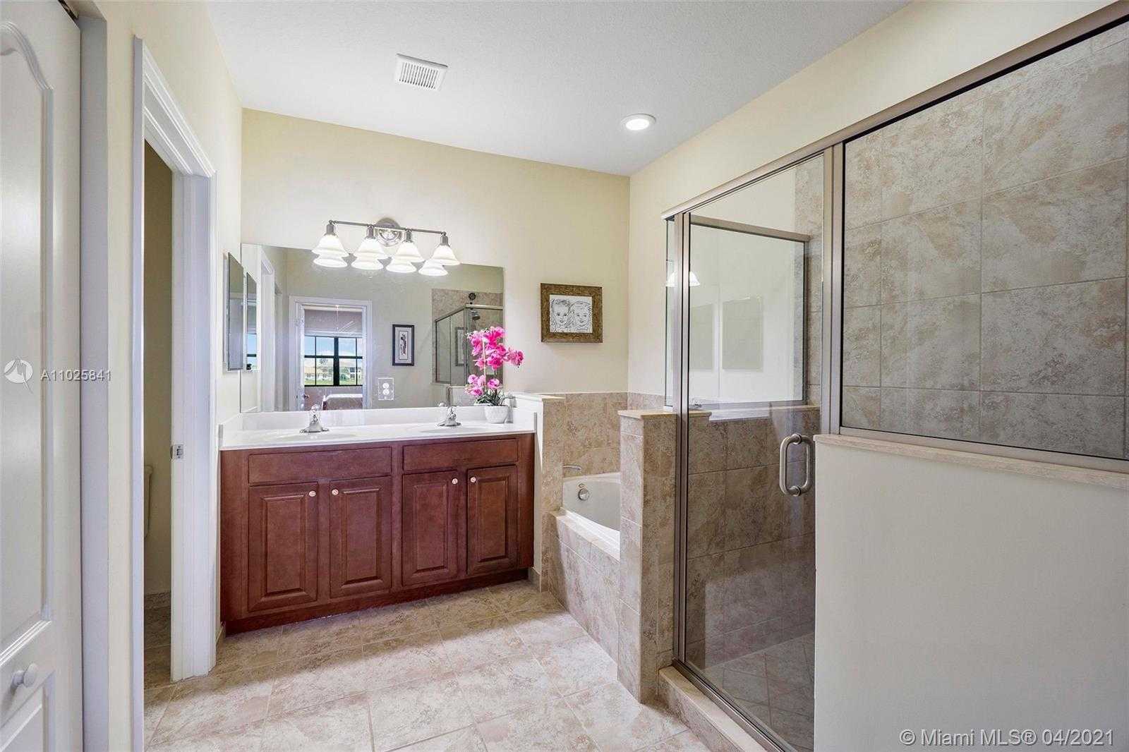 Small Image of 8415 LAKEVIEW TRL #8415, Parkland Number 19