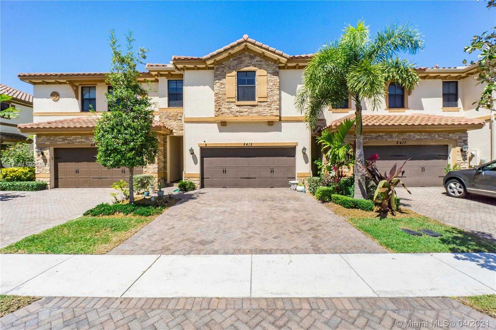 Small Image of 8415 LAKEVIEW TRL #8415, Parkland Number 2