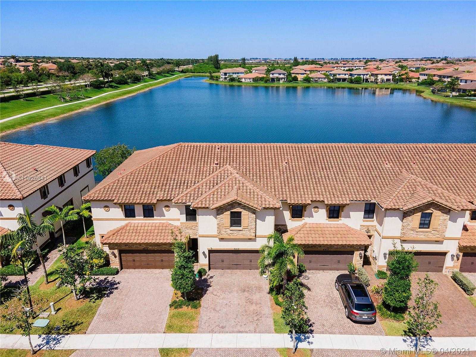 Small Image of 8415 LAKEVIEW TRL #8415, Parkland Number 3