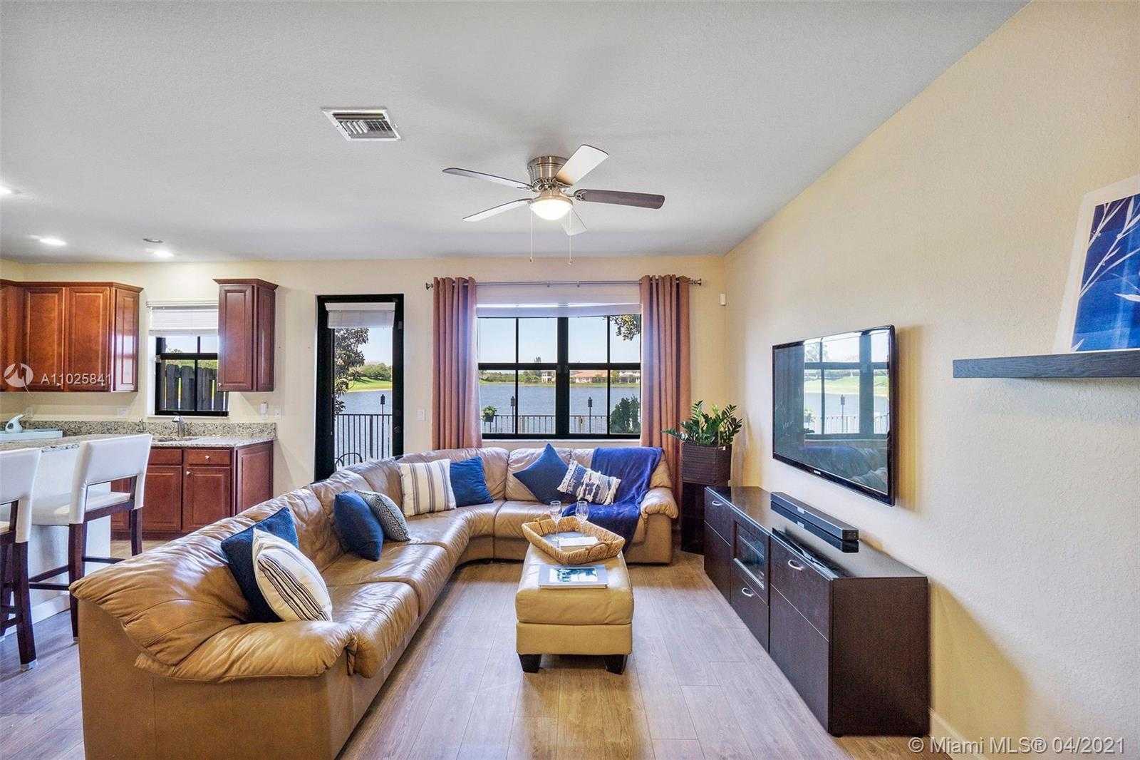 Small Image of 8415 LAKEVIEW TRL #8415, Parkland Number 7