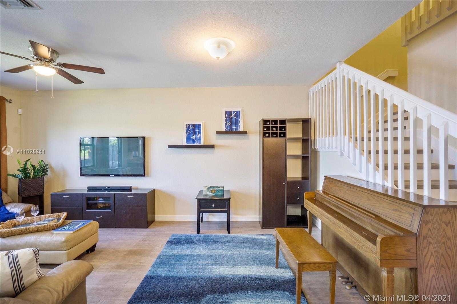 Small Image of 8415 LAKEVIEW TRL #8415, Parkland Number 9