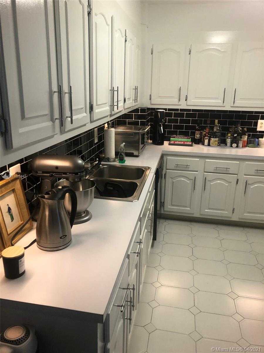 Small Image of 9801 COLLINS AVE #5L, Bal Harbour Number 11