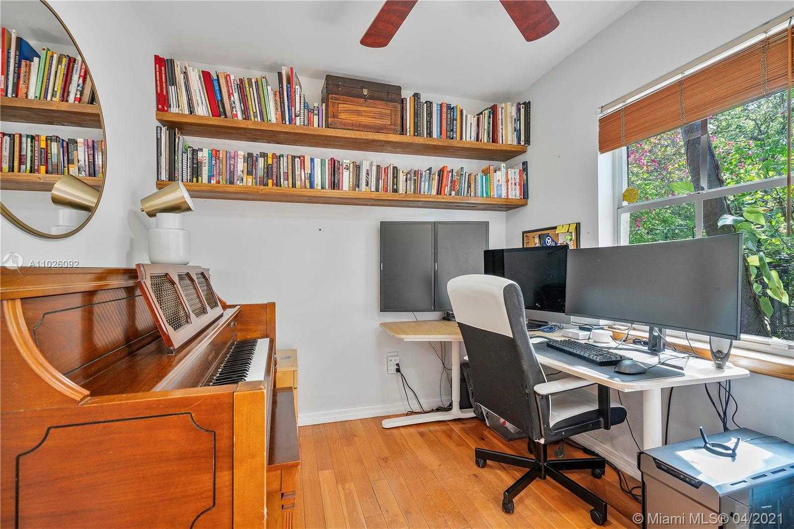 Small Image of 3005 VIRGINIA ST #14, Miami Number 12
