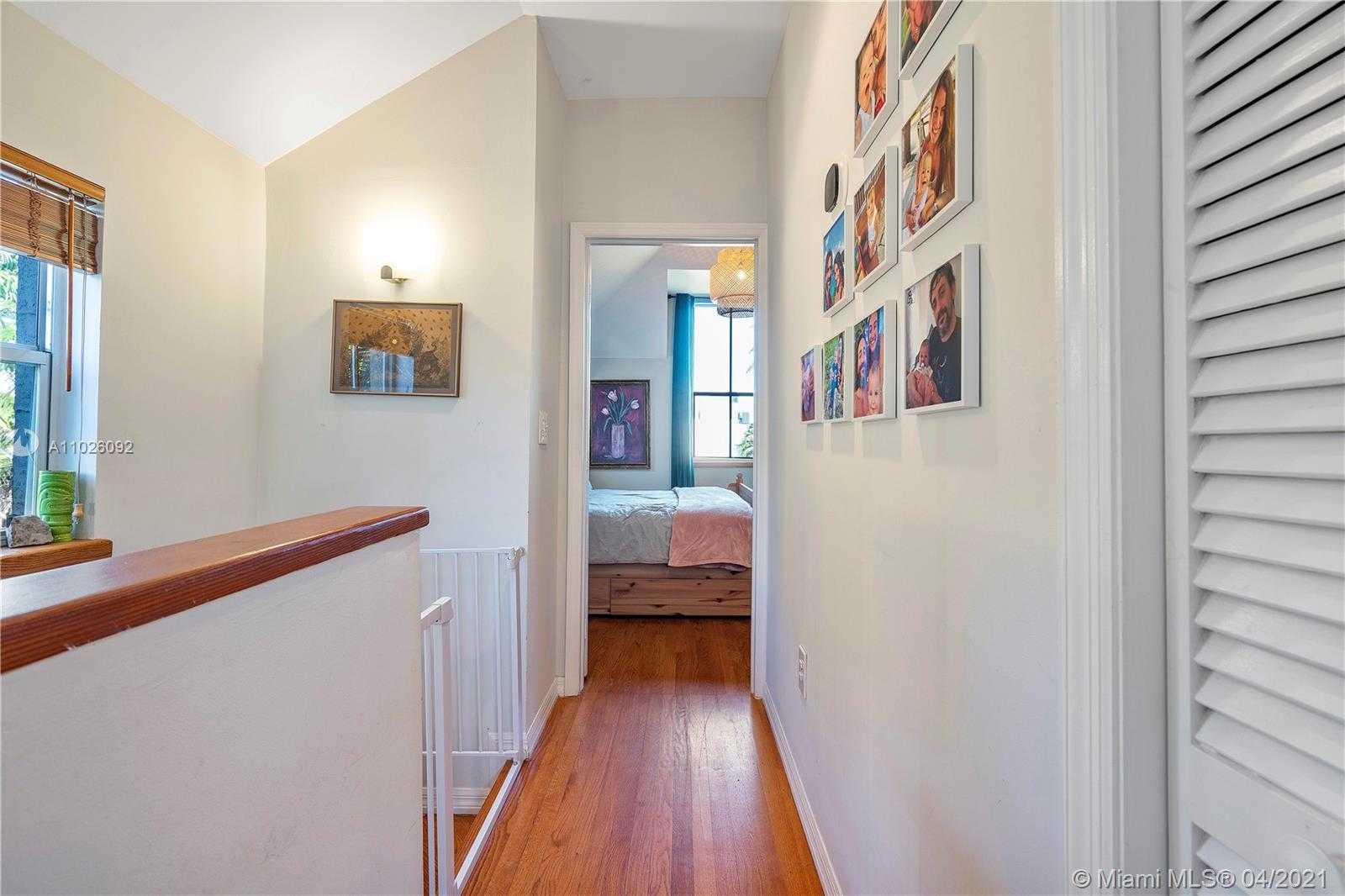 Small Image of 3005 VIRGINIA ST #14, Miami Number 33