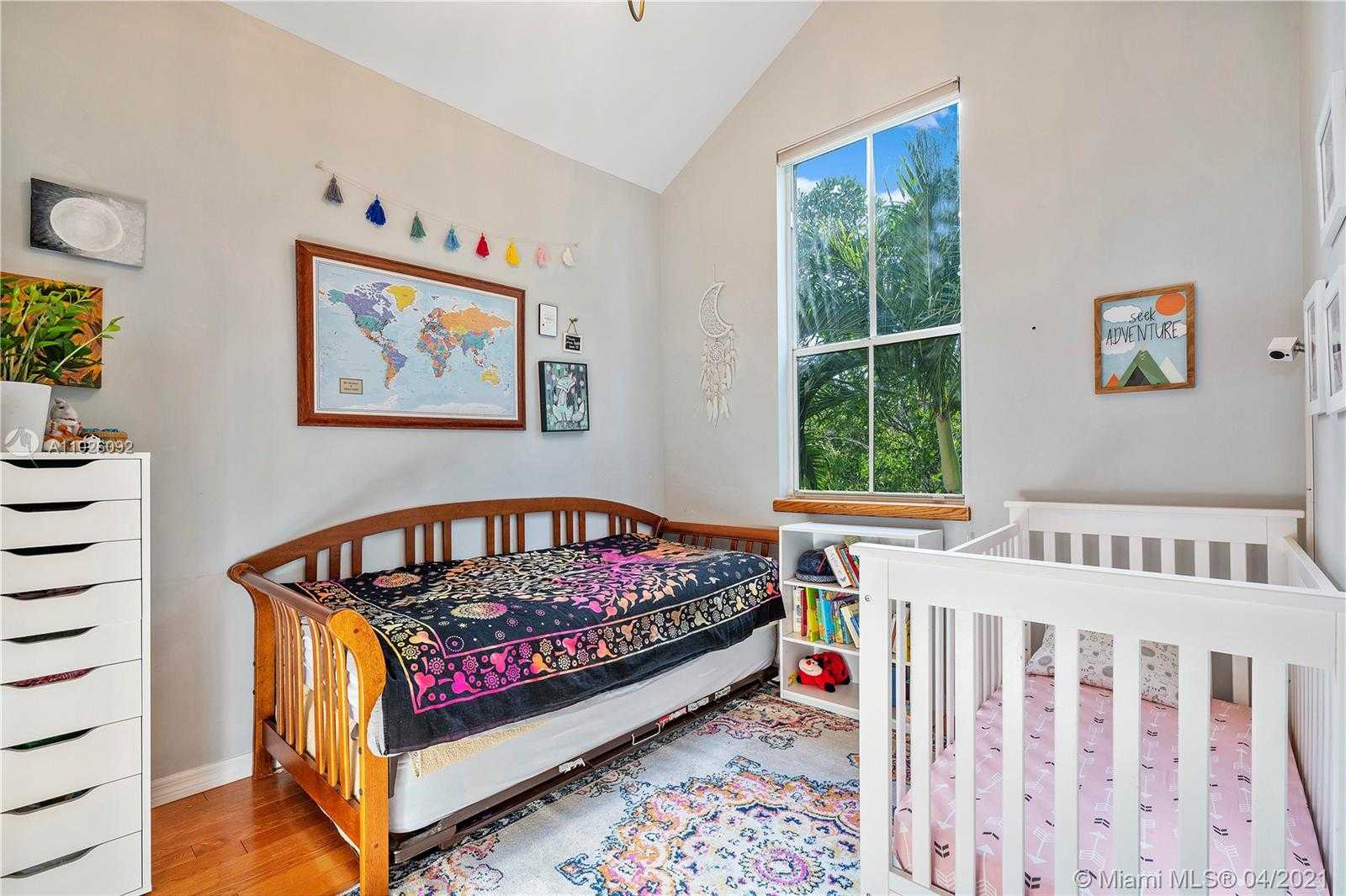 Small Image of 3005 VIRGINIA ST #14, Miami Number 34