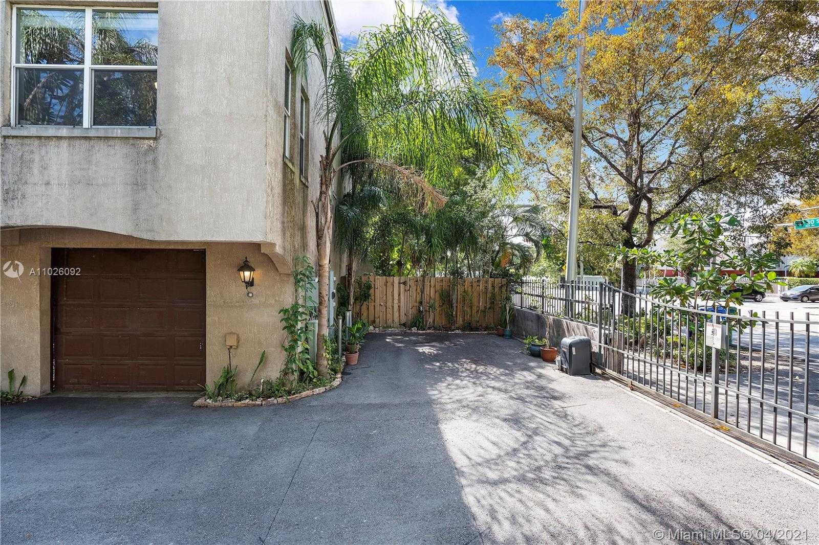 Small Image of 3005 VIRGINIA ST #14, Miami Number 5