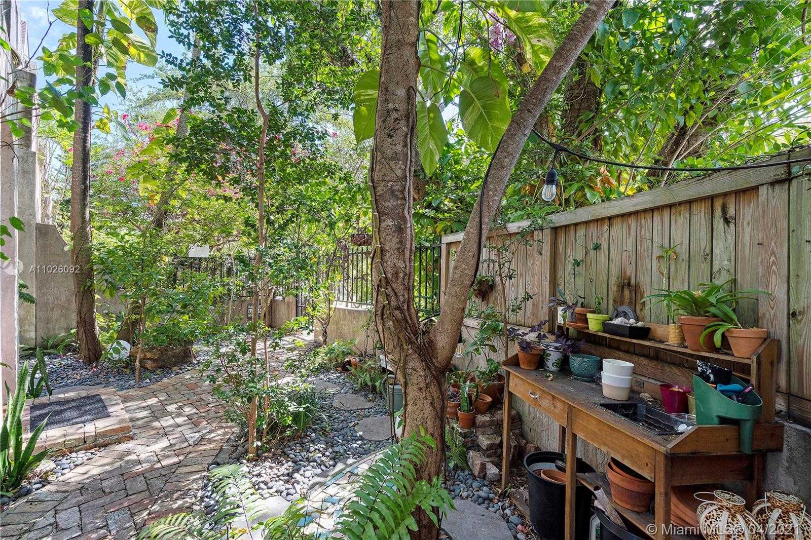 Small Image of 3005 VIRGINIA ST #14, Miami Number 9