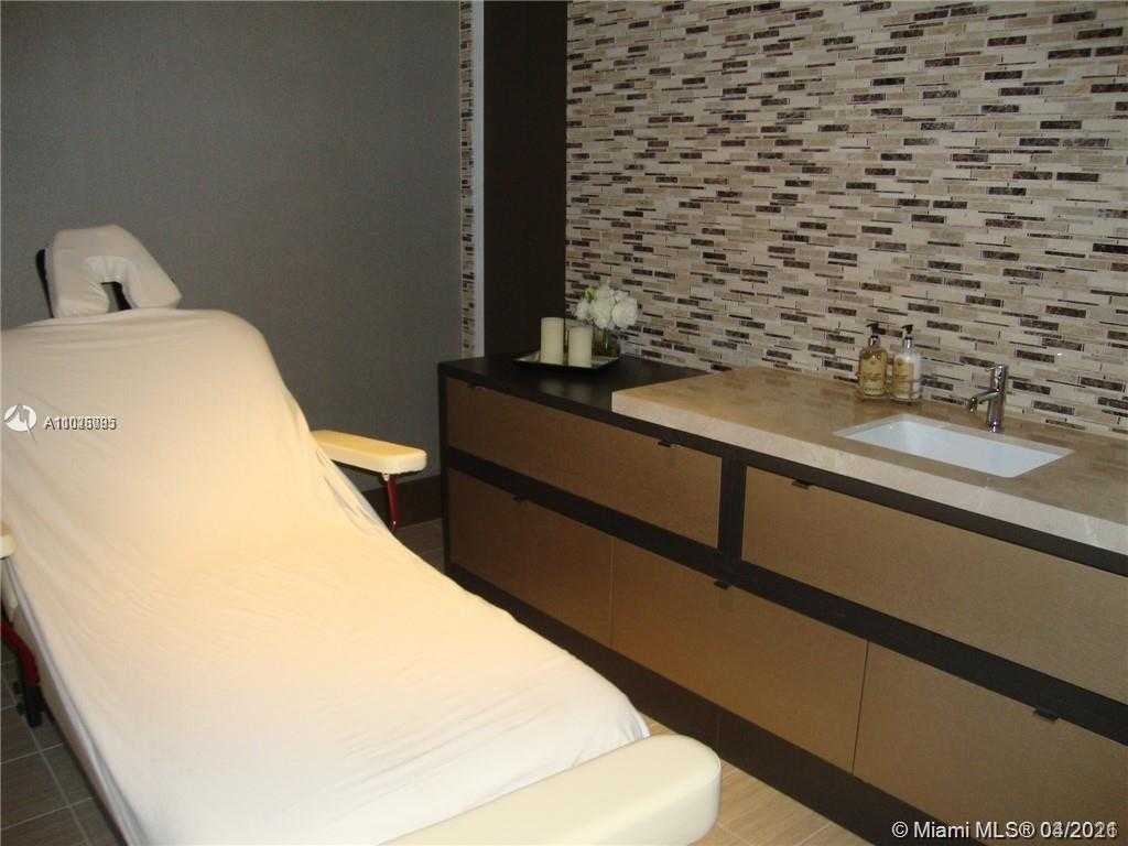 Small Image of 5252 NORTH WEST 85TH AVE #1605, Doral Number 19