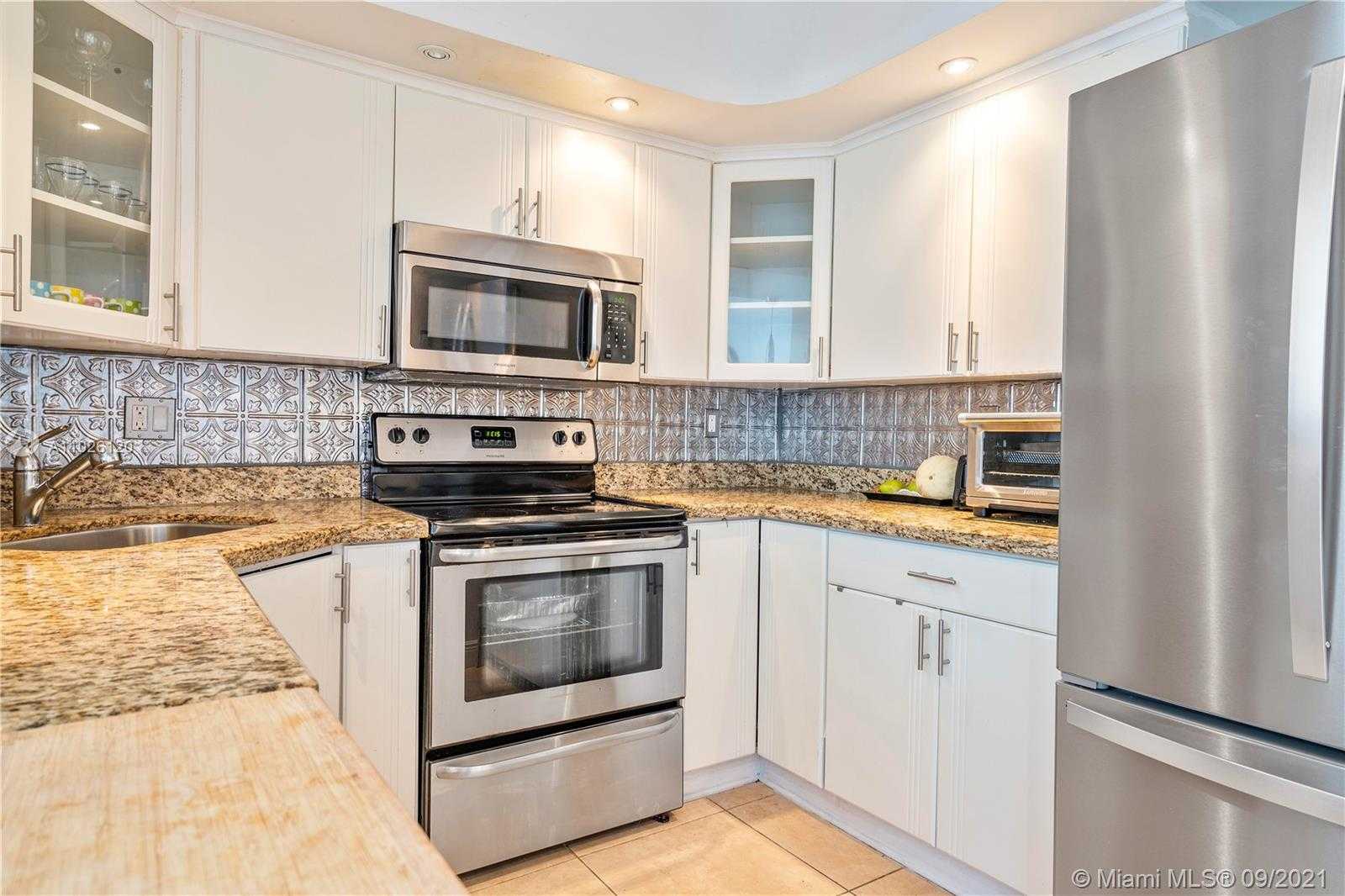 Small Image of 2049 SOUTH OCEAN DR #603, Hallandale Beach Number 2