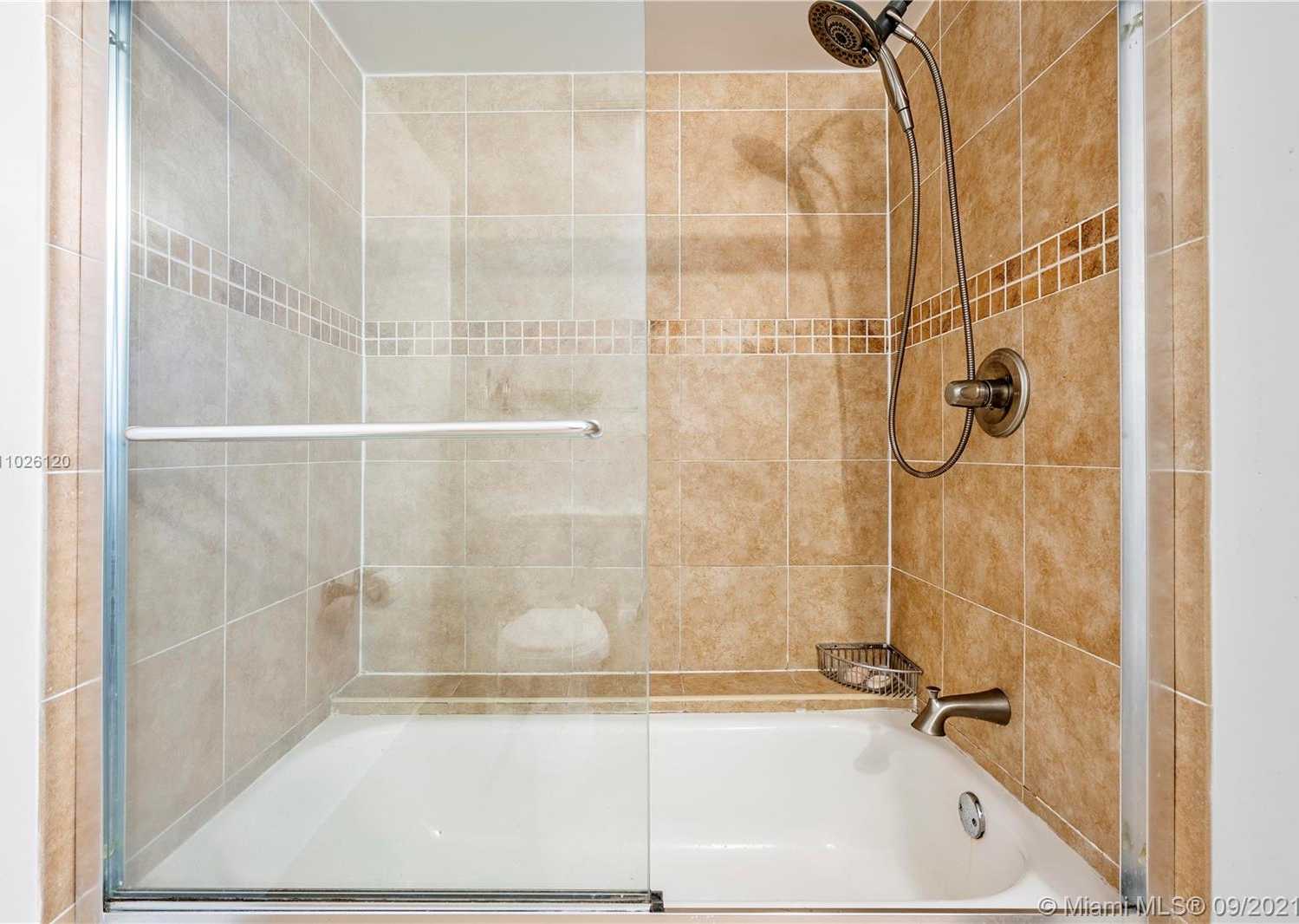 Small Image of 2049 SOUTH OCEAN DR #603, Hallandale Beach Number 28