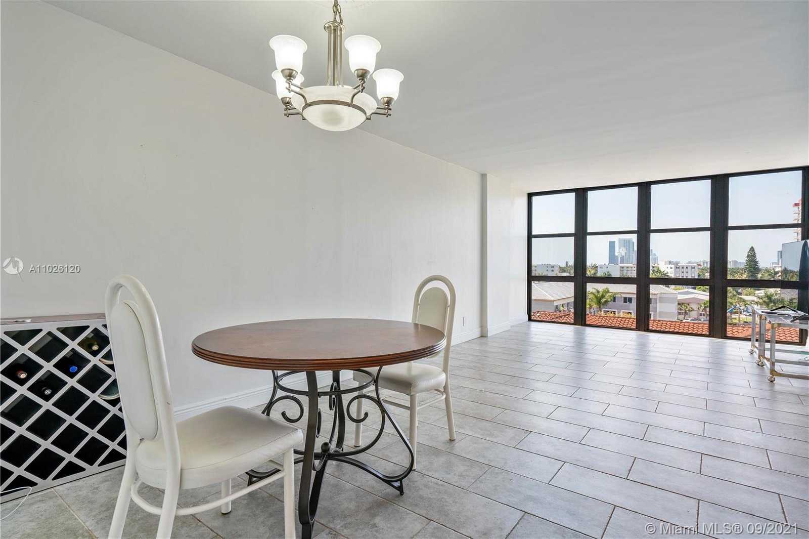 Small Image of 2049 SOUTH OCEAN DR #603, Hallandale Beach Number 4