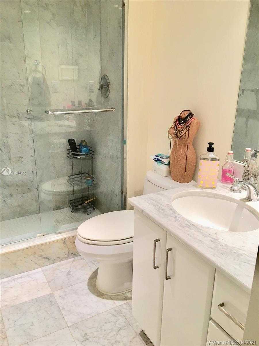 Small Image of 425 GRAPETREE DR #209, Key Biscayne Number 16