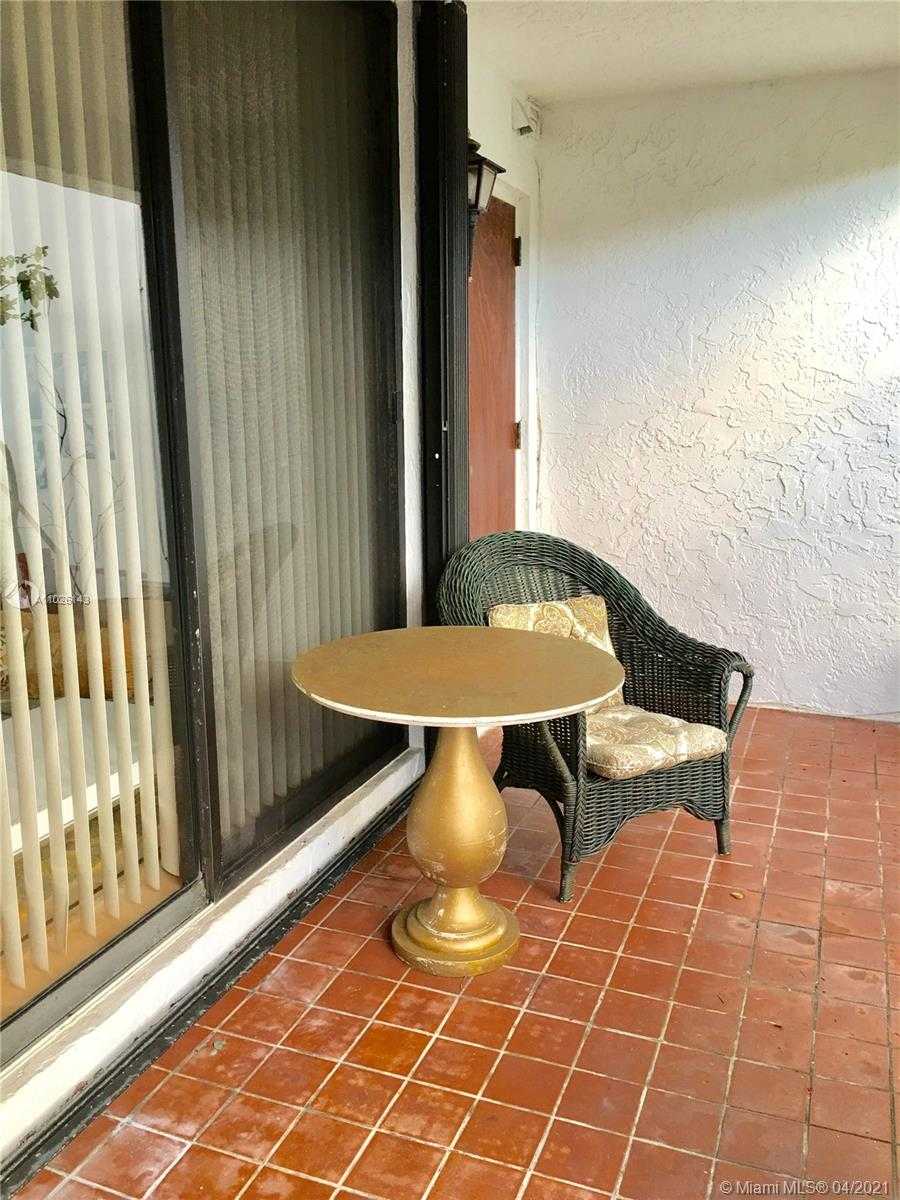 Small Image of 425 GRAPETREE DR #209, Key Biscayne Number 23