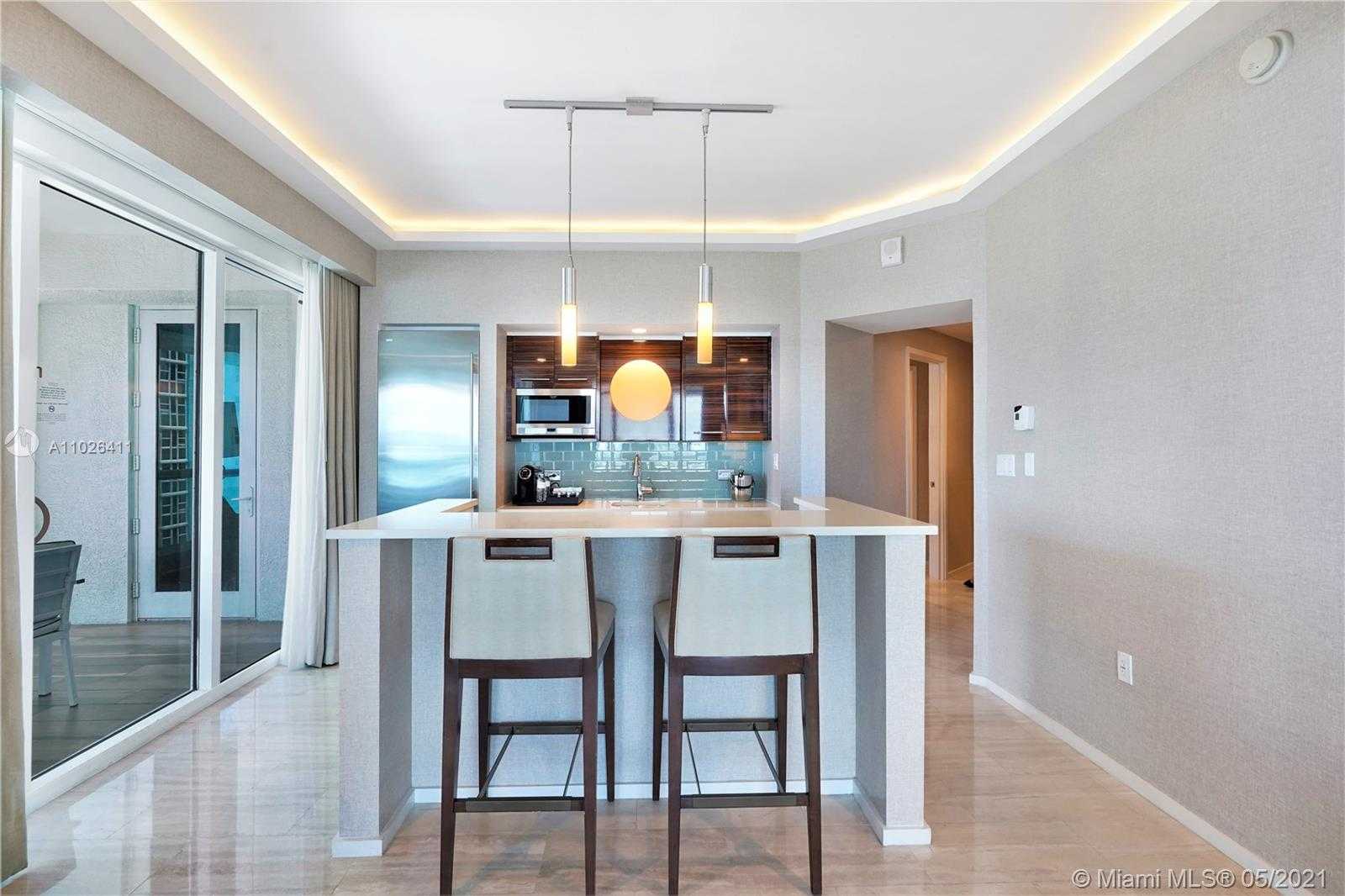 Small Image of 551 N Fort Lauderdale Beach Blvd, Fort Lauderdale, FL 33304, USA Number 11