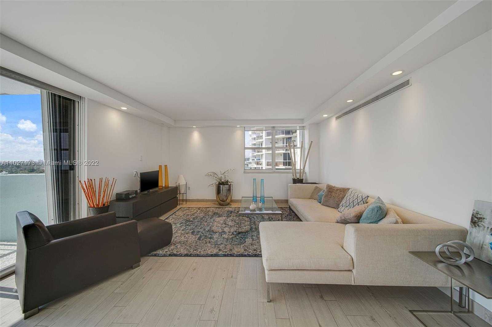 Small Image of 5838 COLLINS AVE #10A, Miami Beach Number 13