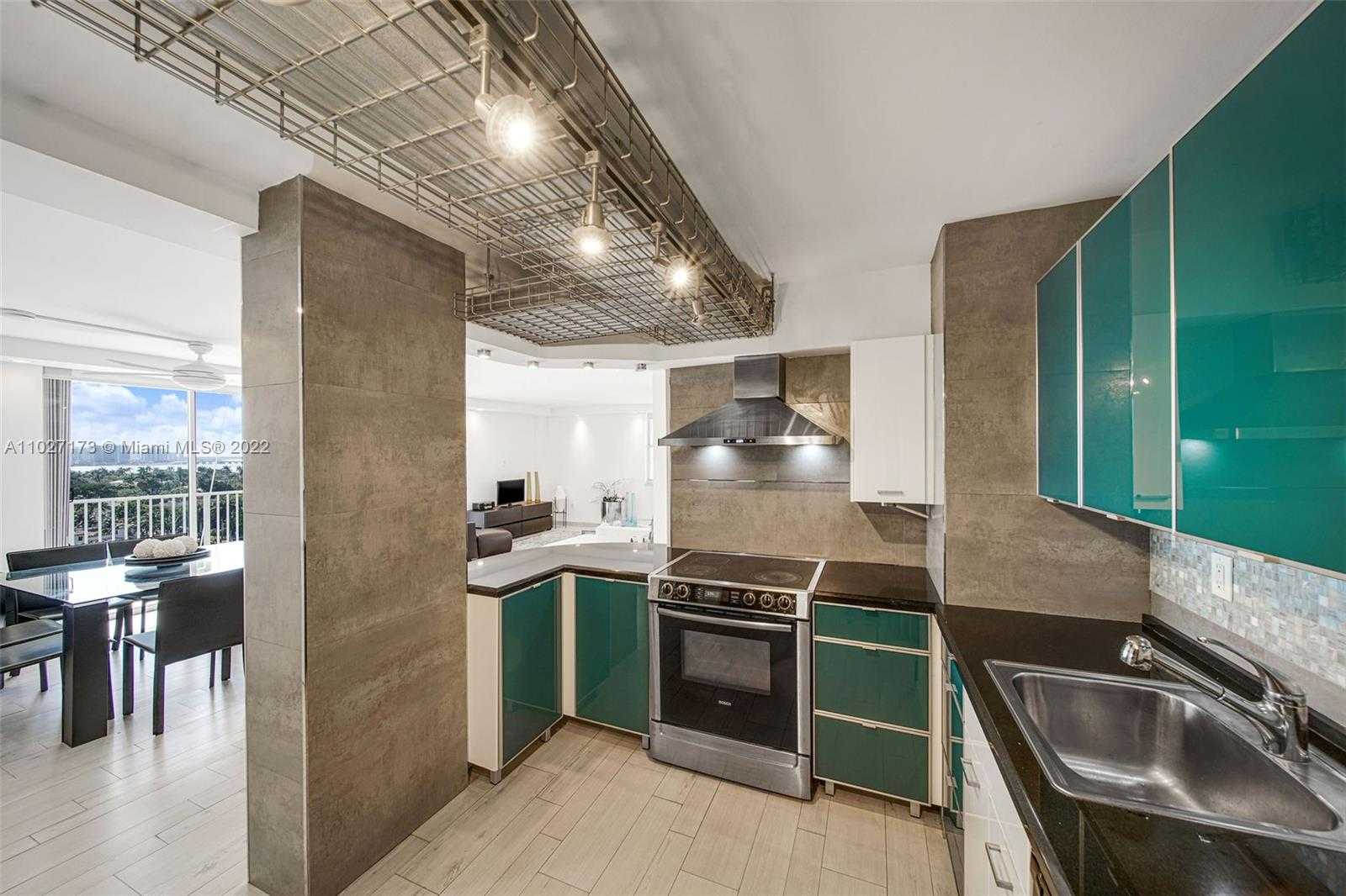 Small Image of 5838 COLLINS AVE #10A, Miami Beach Number 15