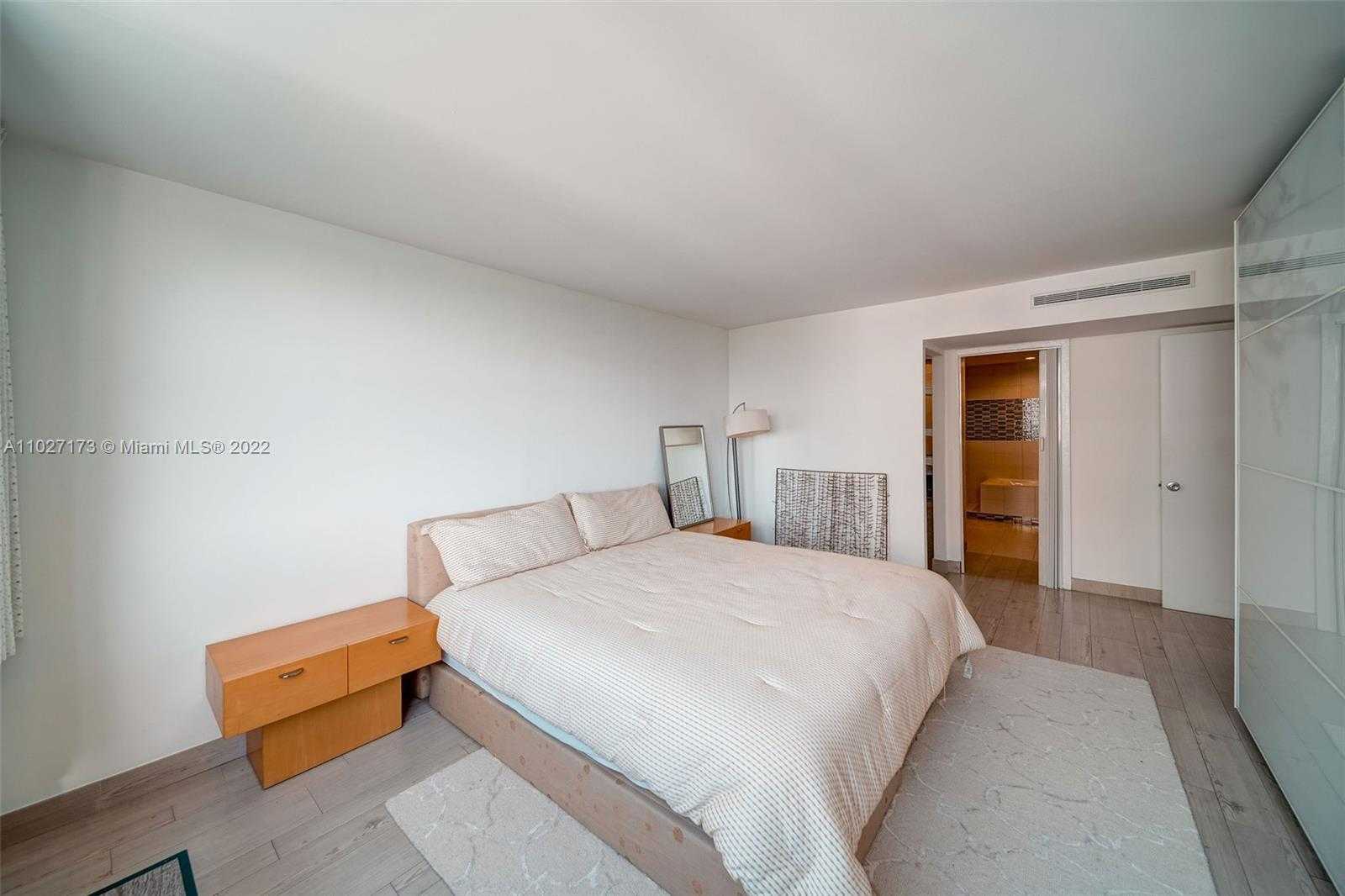 Small Image of 5838 COLLINS AVE #10A, Miami Beach Number 19
