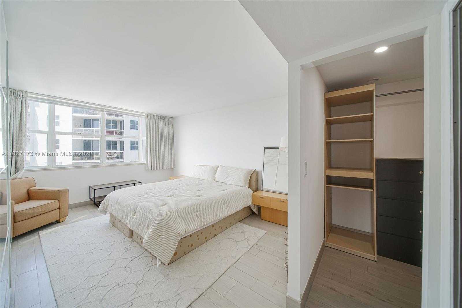 Small Image of 5838 COLLINS AVE #10A, Miami Beach Number 23