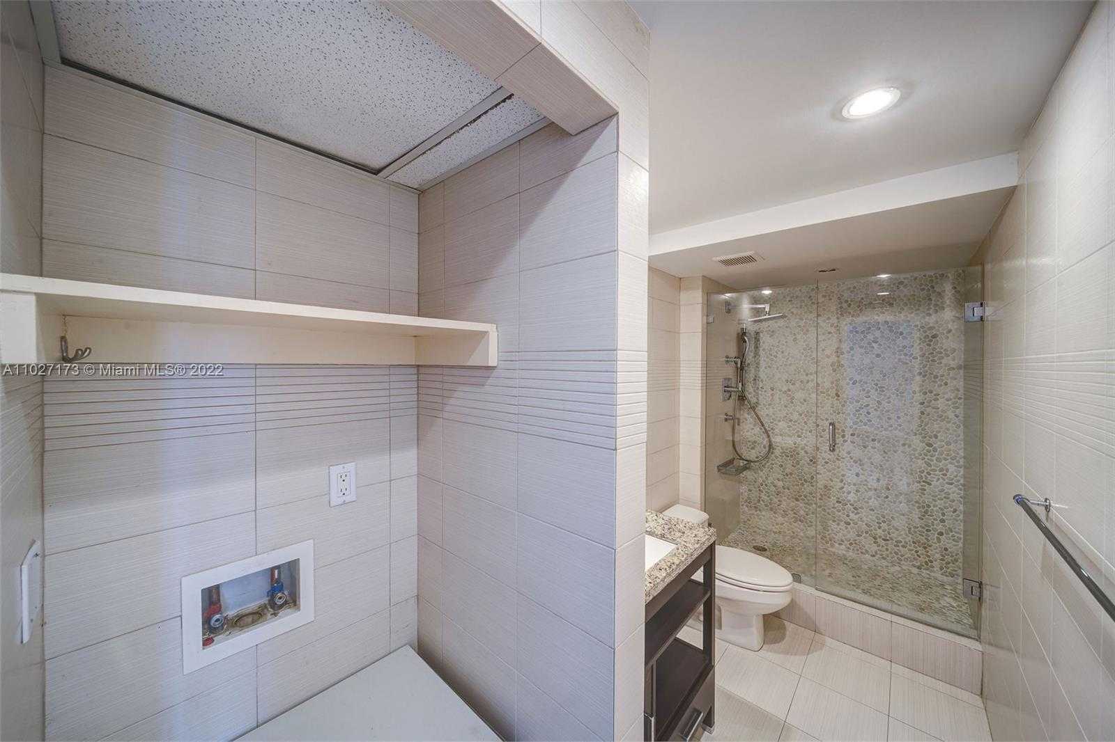 Small Image of 5838 COLLINS AVE #10A, Miami Beach Number 27