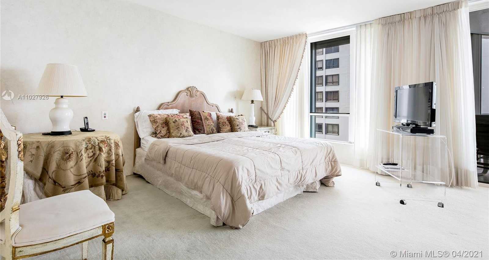 Small Image of 10155 COLLINS AVE #1404, Bal Harbour Number 25