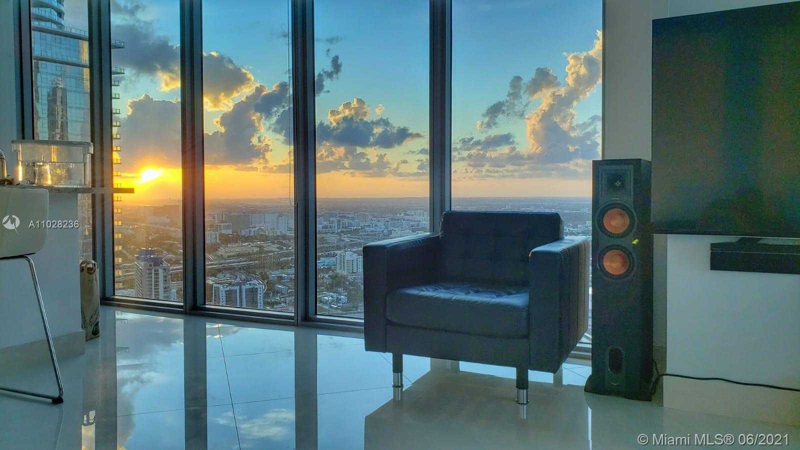 Small Image of 888 BISCAYNE BLVD #4612, Miami Number 12