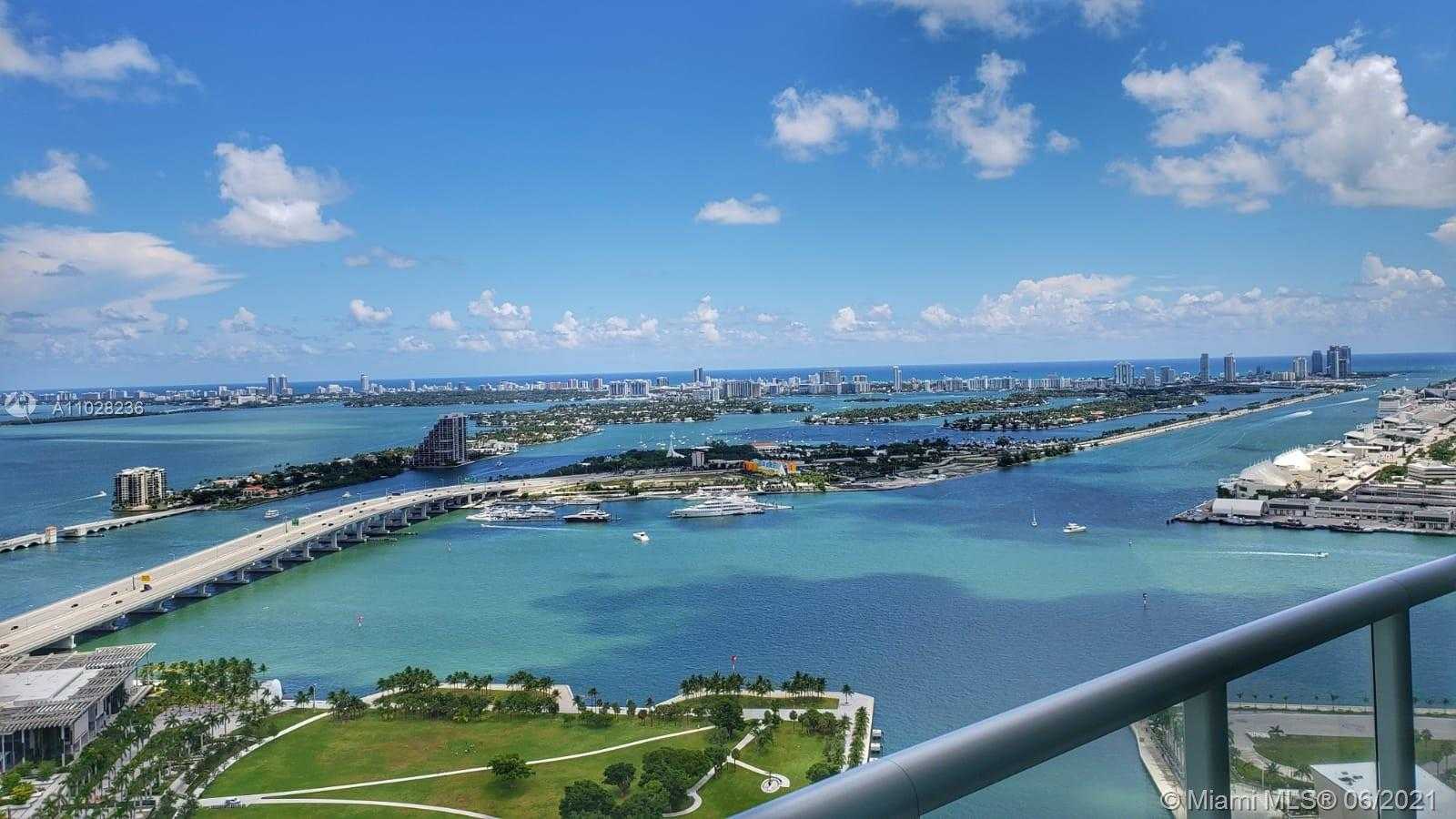 Small Image of 888 BISCAYNE BLVD #4612, Miami Number 2