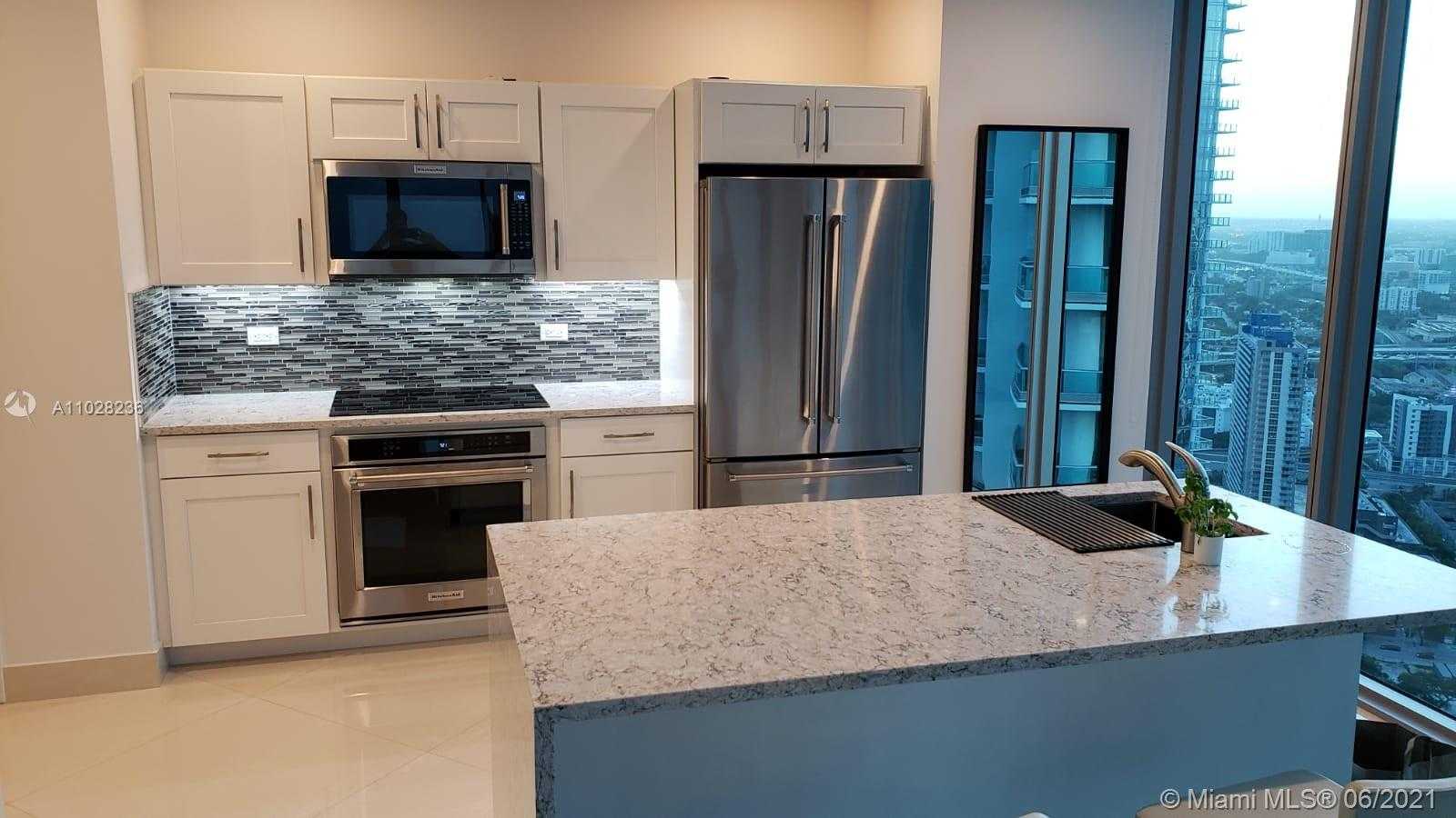 Small Image of 888 BISCAYNE BLVD #4612, Miami Number 4