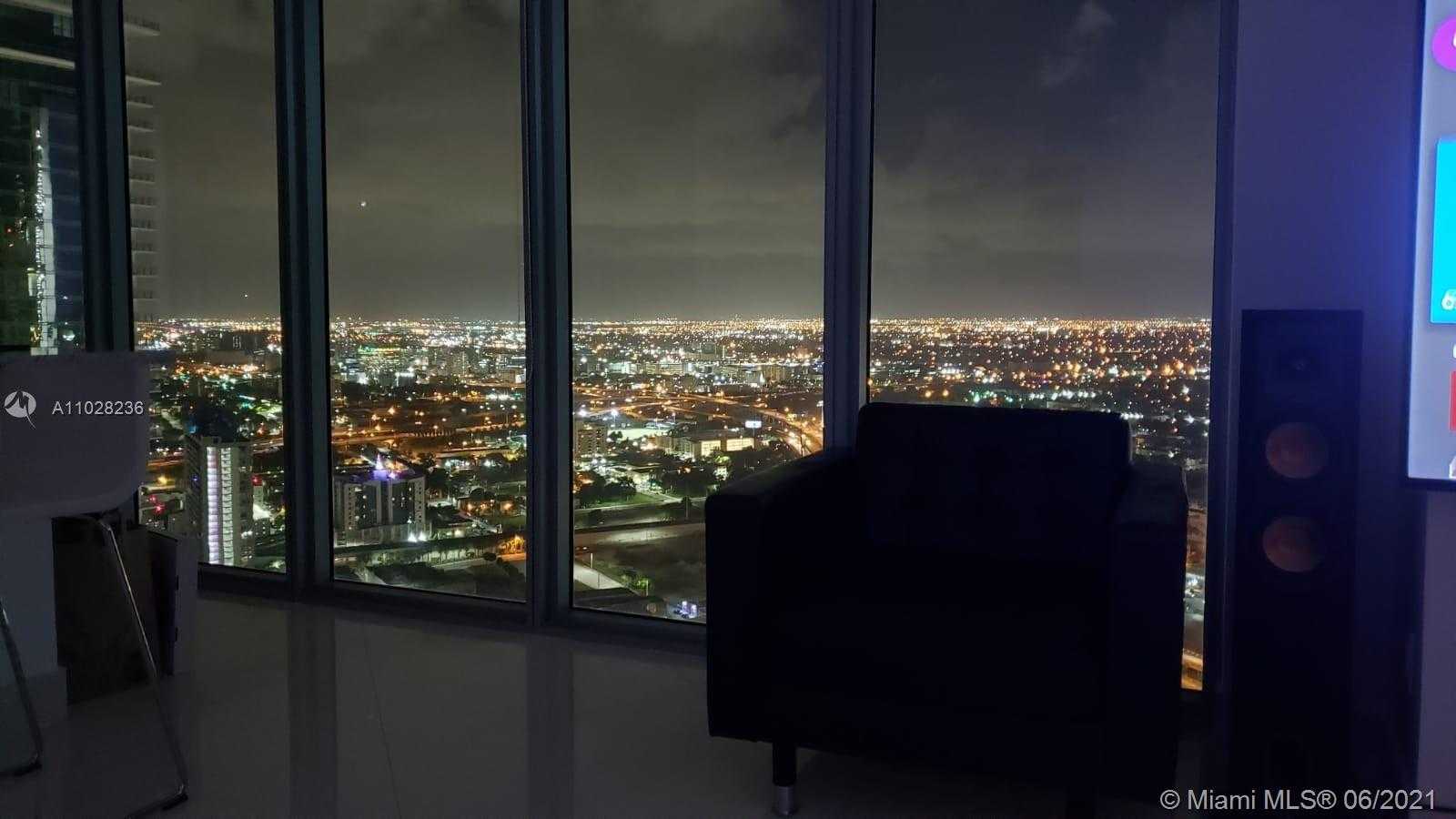 Small Image of 888 BISCAYNE BLVD #4612, Miami Number 6