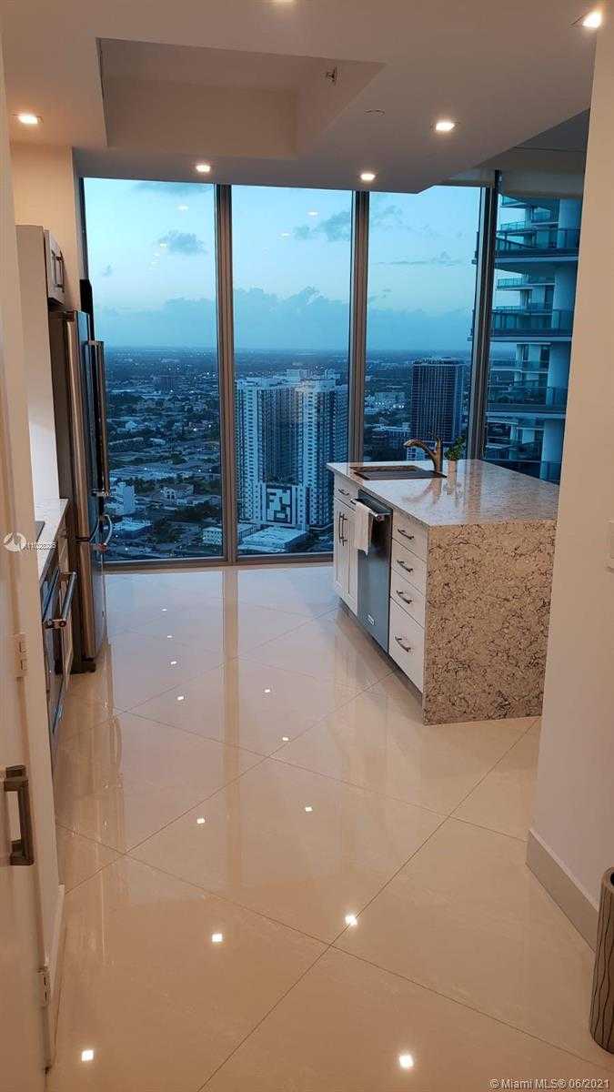 Small Image of 888 BISCAYNE BLVD #4612, Miami Number 8