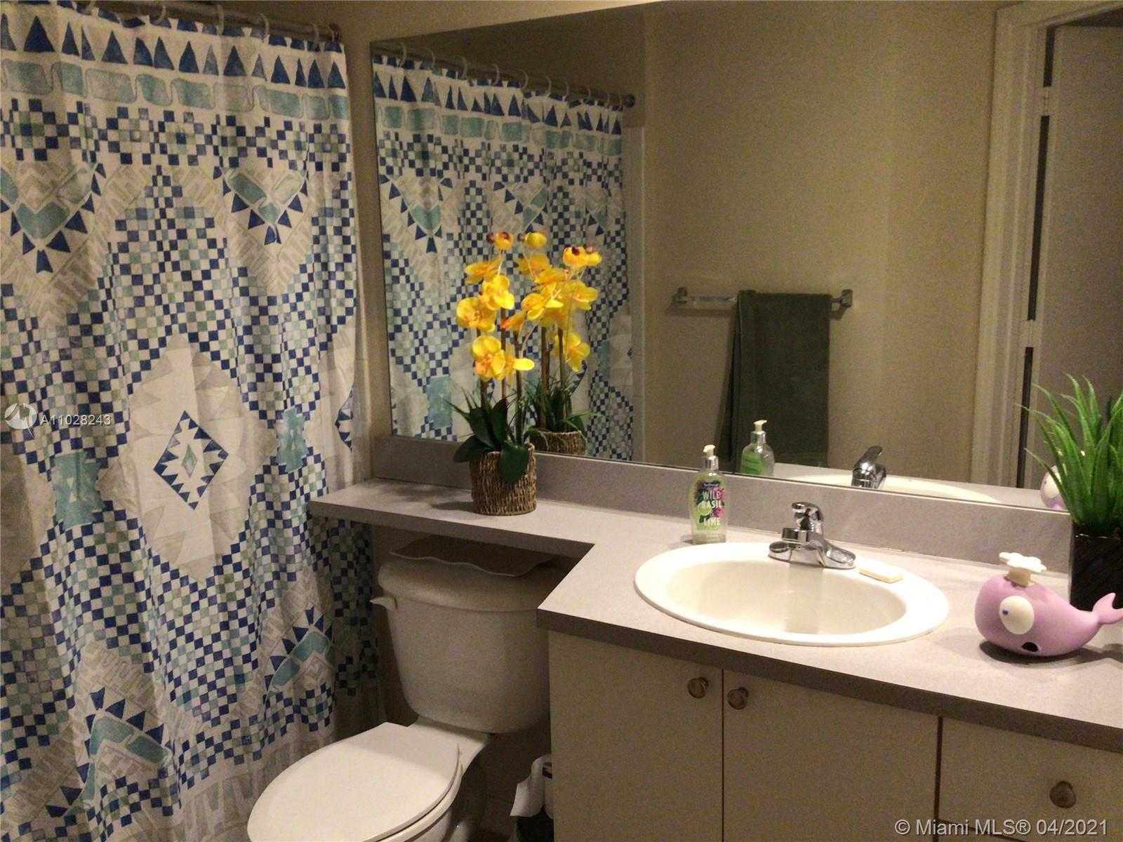 Small Image of 9201 COLLINS AVE #921, Surfside Number 19