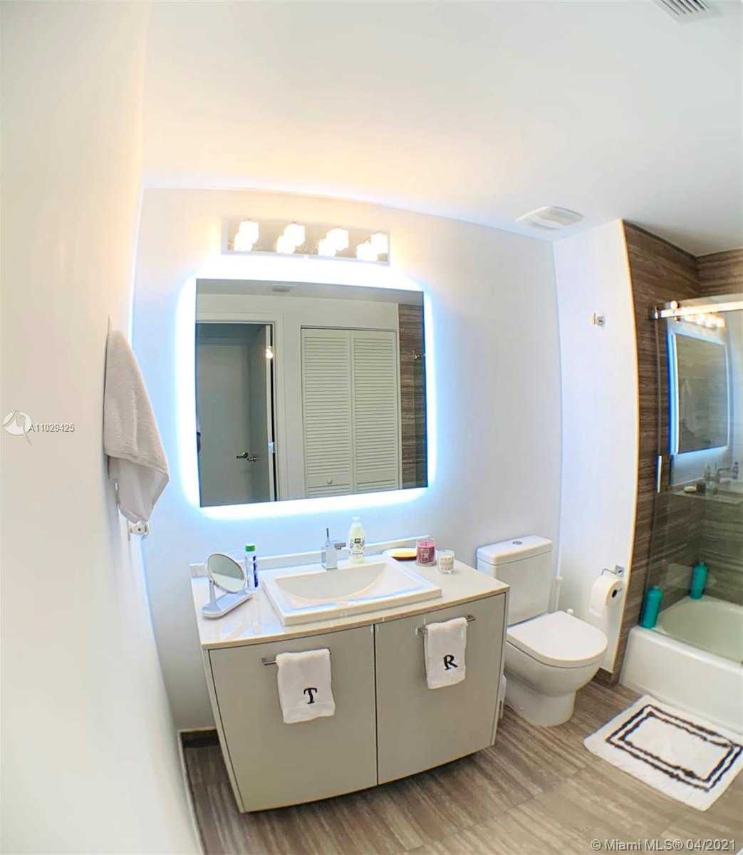 Small Image of 1010 BRICKELL AVE #3109, Miami Number 16